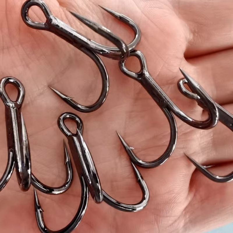 Durable High Carbon Treble Hooks for Freshwater and Saltwater Fishing 3